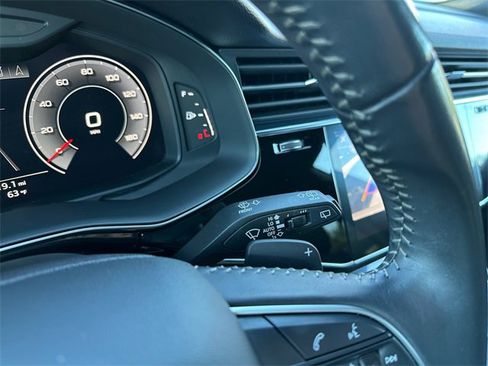 Used 2019 Audi Q8 Premium w/ Convenience Package image 25