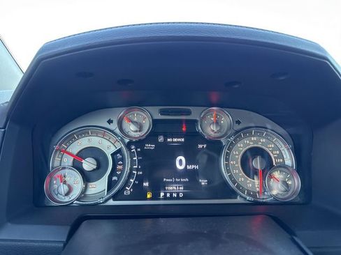 Used 2017 RAM 3500 Laramie Longhorn image 15