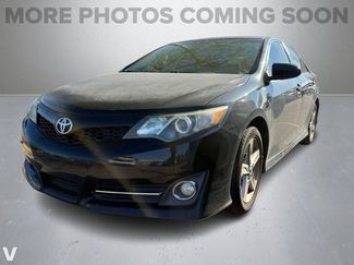 Used 2014 Toyota Camry L image 1