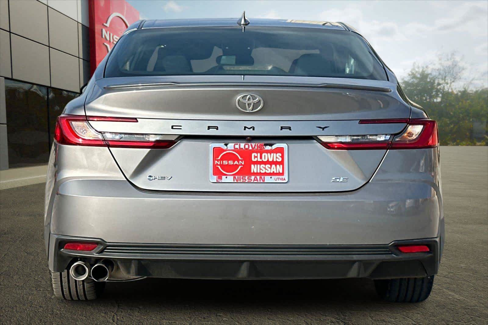 Used 2025 Toyota Camry SE FWD image 7