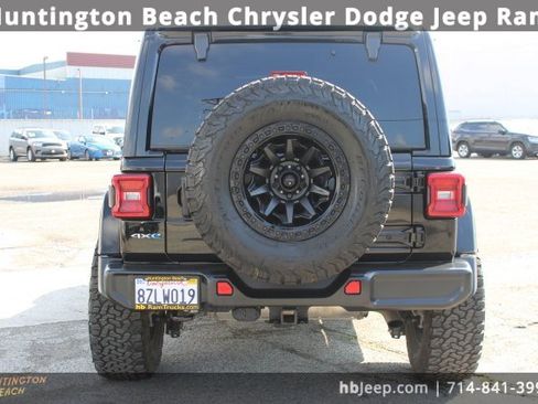 Used 2021 Jeep Wrangler Unlimited Sahara w/ Cold Weather Group image 4