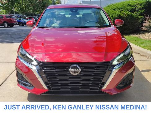 Certified 2023 Nissan Altima 2.5 SV AWD/4WD image 8