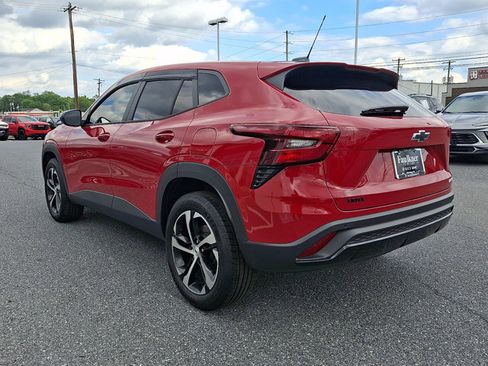 Certified 2026 Chevrolet Trax RS w/ Driver Confidence Package FWD image 4