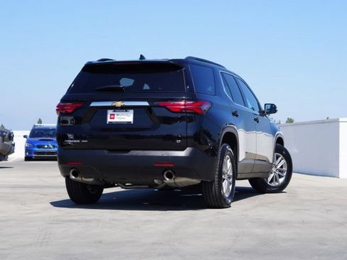 Used 2023 Chevrolet Traverse LT w/ LPO, Cargo Package AWD/4WD image 7