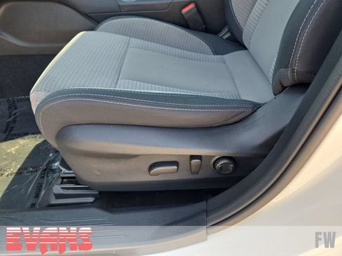 Used 2023 Subaru Outback Premium AWD/4WD image 19