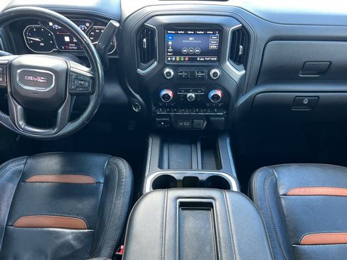 Used 2020 GMC Sierra 2500 AT4 w/ AT4 Premium Package AWD/4WD image 14