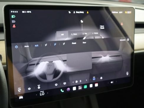Used 2023 Tesla Model Y AWD image 36