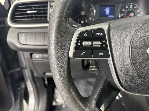 Used 2020 Kia Sorento FWD V6 image 12