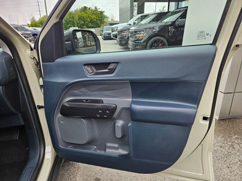 Used 2024 Ford Maverick XLT w/ XLT Luxury Package image 17