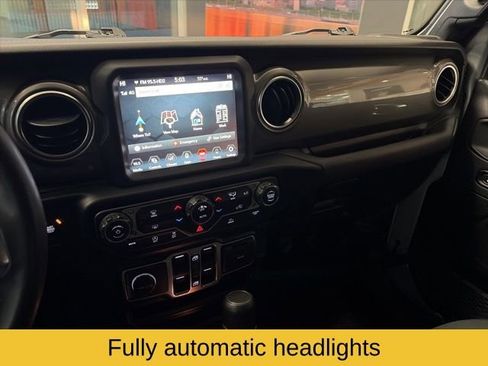 Used 2023 Jeep Gladiator Overland image 26