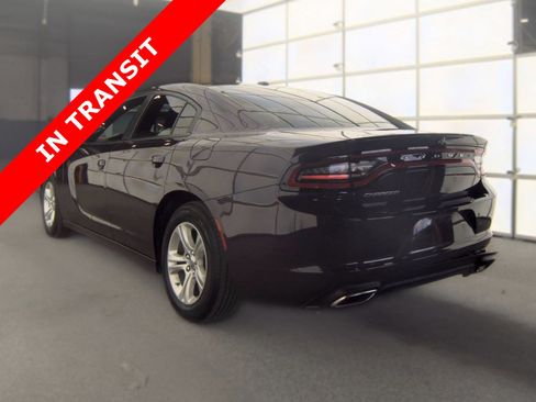 Used 2022 Dodge Charger SXT RWD image 5