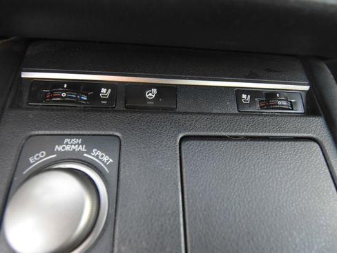 Used 2017 Lexus ES 300h w/ Navigation System Package image 16