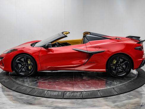 Used 2023 Chevrolet Corvette Z06 w/ Stealth Interior Trim Package image 8