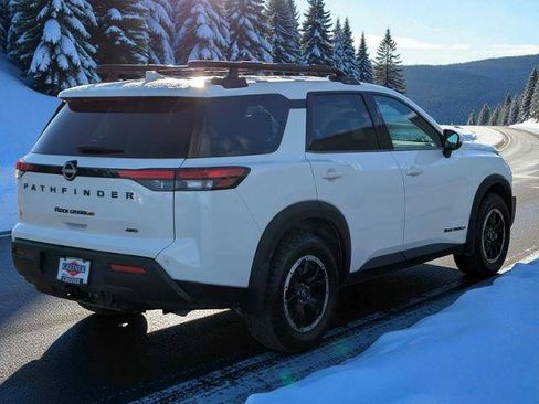 Used 2024 Nissan Pathfinder Rock Creek image 6