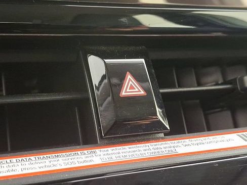 Used 2025 Toyota Corolla LE FWD image 30
