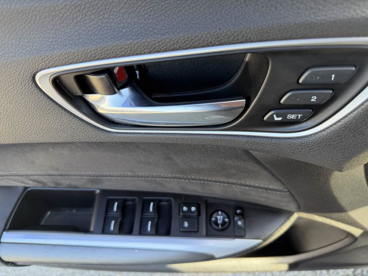 Used 2019 Acura TLX w/ Technology & A-SPEC Package AWD/4WD image 8