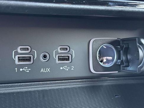 New 2025 Jeep Grand Cherokee Laredo X w/ Luxury Tech Group I AWD/4WD image 5