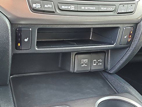 Used 2022 Honda Pilot EX-L image 25