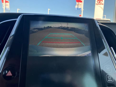 Used 2022 Toyota Prius Limited w/ Premium Convenience Package image 24