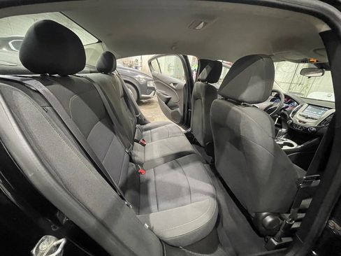 Used 2017 Chevrolet Cruze LS image 18