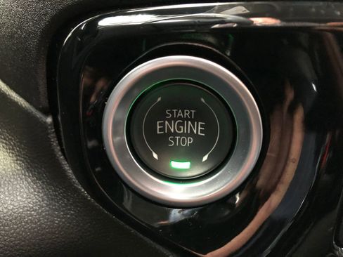 Used 2025 Chevrolet Silverado 1500 LT AWD/4WD image 26