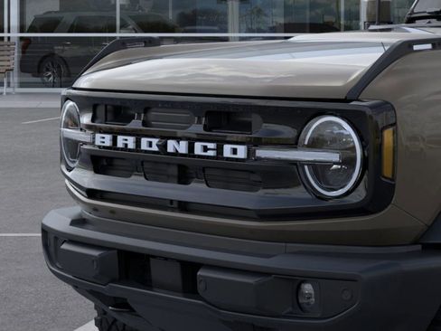 New 2025 Ford Bronco Outer Banks w/ Sasquatch Package image 19