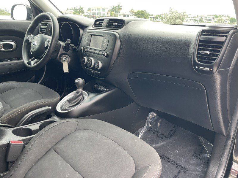 Used 2018 Kia Soul FWD image 8