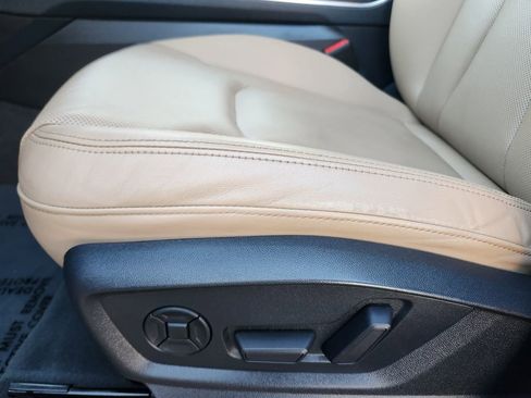 Used 2019 Audi Q8 Prestige w/ Year 1 Package image 9