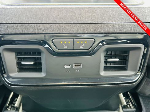 Used 2025 Chevrolet Silverado 2500 ZR2 image 6