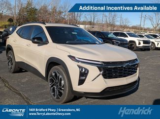 New 2026 Chevrolet Trax RS w/ Sunroof Package video 1