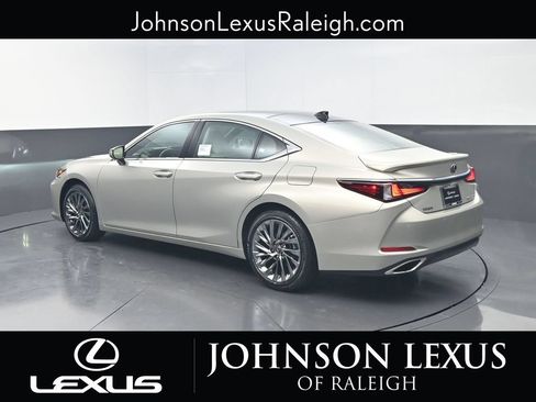 Used 2025 Lexus ES 350 Ultra Luxury FWD image 7