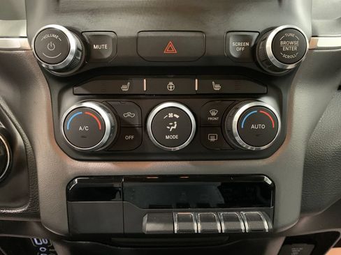 Used 2020 RAM 1500 Big Horn AWD/4WD image 26