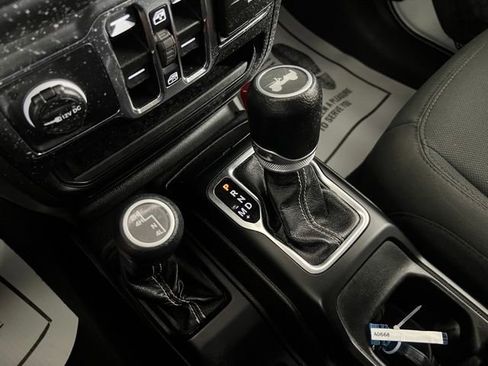 Used 2021 Jeep Wrangler Unlimited Sahara image 20