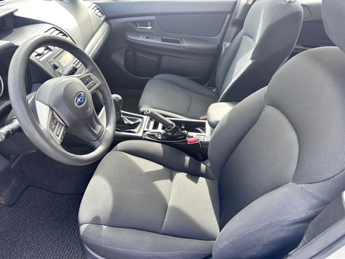 Used 2014 Subaru Impreza 2.0i Premium AWD/4WD image 5