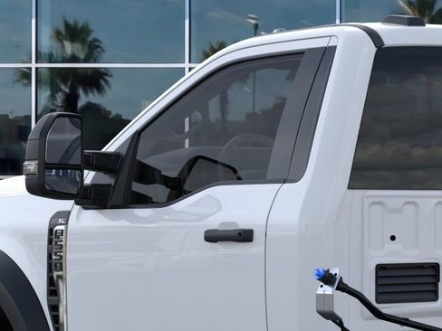 New 2026 Ford F550 2WD Regular Cab Super Duty image 19