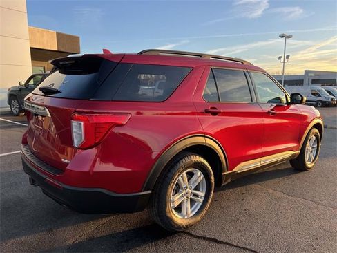 Certified 2020 Ford Explorer XLT w/ Class III Trailer Tow Package image 8