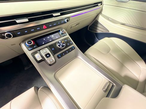 Used 2024 Hyundai Palisade Calligraphy image 26