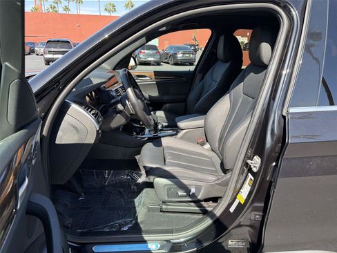 Used 2021 BMW X3 sDrive30i RWD image 12