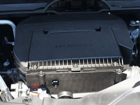 Used 2025 Honda Pilot Black Edition image 30