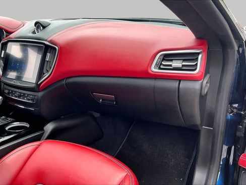 Used 2019 Maserati Ghibli GranLusso RWD image 19
