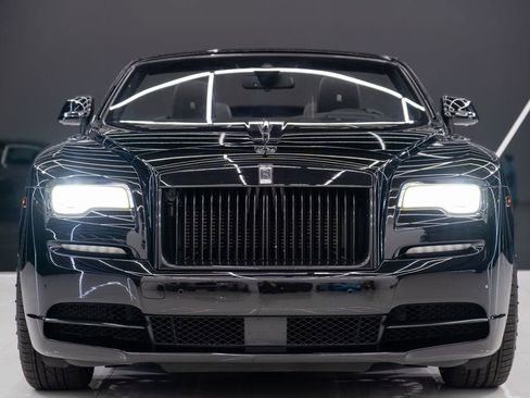 Used 2016 Rolls-Royce Dawn image 2