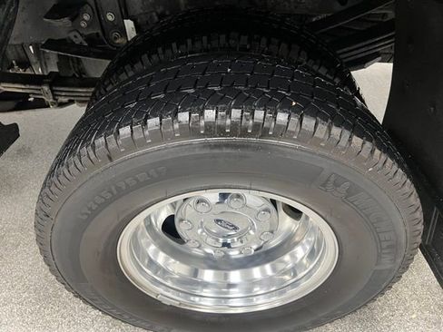 Used 2024 Ford F350 Platinum image 16