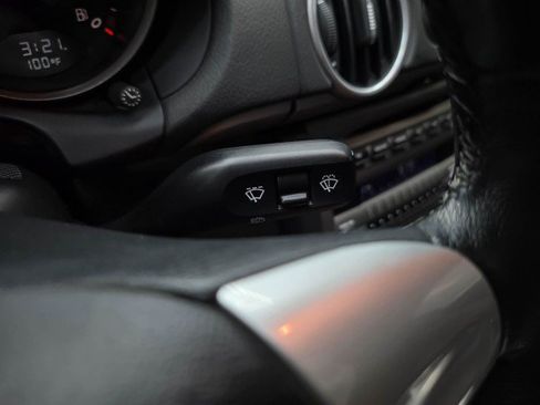 Used 2005 Porsche Boxster RWD image 18