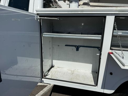 Used 2014 Ford F450 XL w/ Power Equipment Group image 15