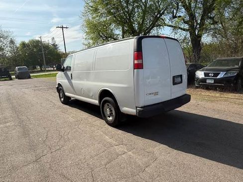 Used 2013 Chevrolet Express 3500 image 5