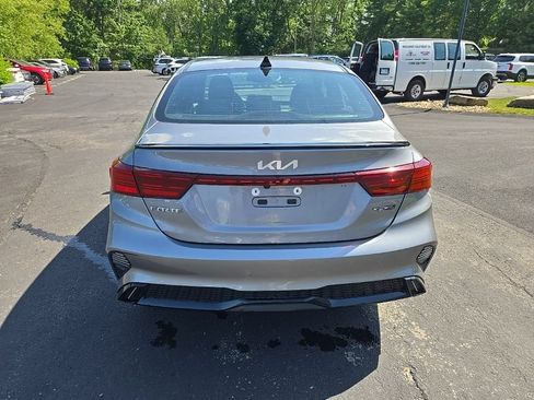 Certified 2023 Kia Forte GT-Line FWD image 4