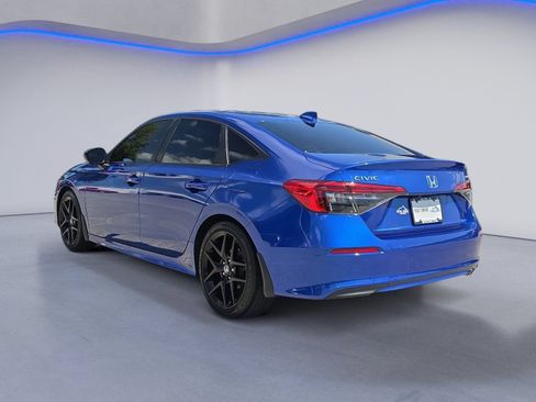 Used 2024 Honda Civic Sport image 3