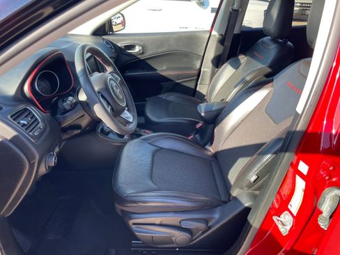 Used 2021 Jeep Compass Trailhawk image 9