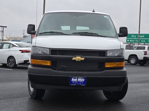 New 2025 Chevrolet Express 2500 image 5