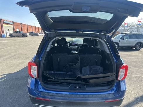 Used 2022 Ford Explorer XLT w/ Equipment Group 202A image 21